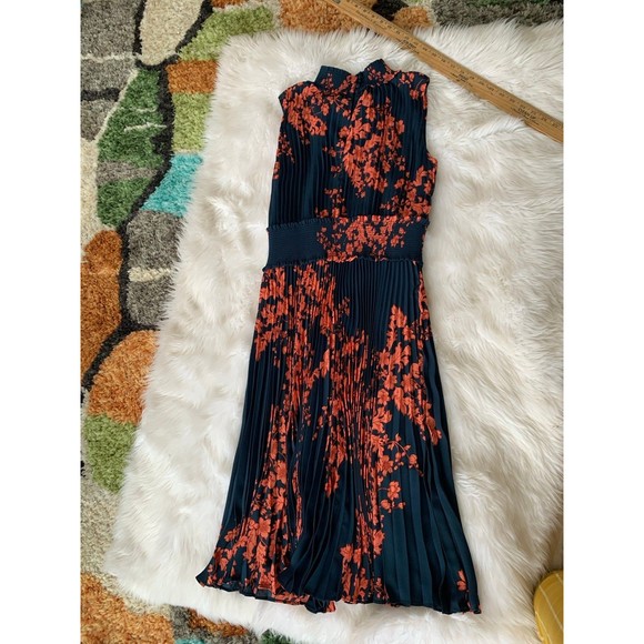 Nanette Lepore dress - Picture 7 of 8